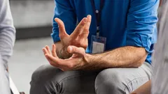 Psychologia komunikacji – ten trik pomaga uniknąć niezręcznych pauz i zawsze działa