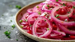 Marynowaną cebulę przygotowuję tylko w ten sposób — wychodzi chrupiąca i bardzo smaczna