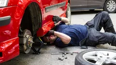 Mnóstwo problemów z niezawodnością: 5 używanych samochodów, których nie warto kupować