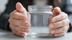 Doświadczone gospodynie nie wyrzucają zużytych szklanych słoików: do czego mogą się przydać?